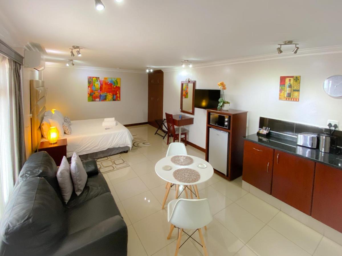 The Meritus Guest House Westville Exterior foto